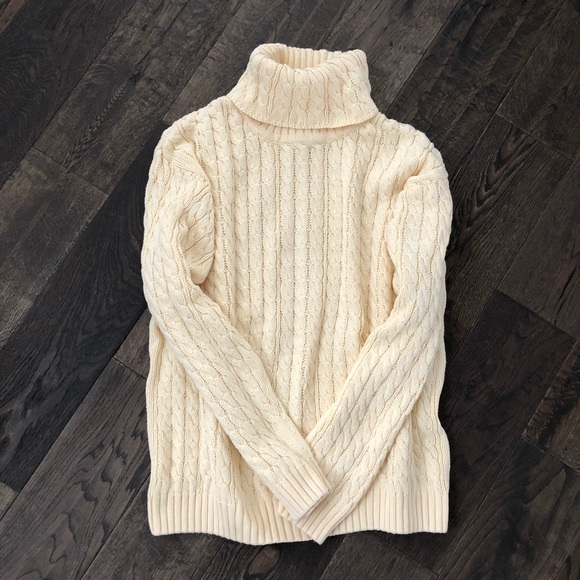Sweaters - Cute Butter Yellow Turtleneck Sweater - S EUC